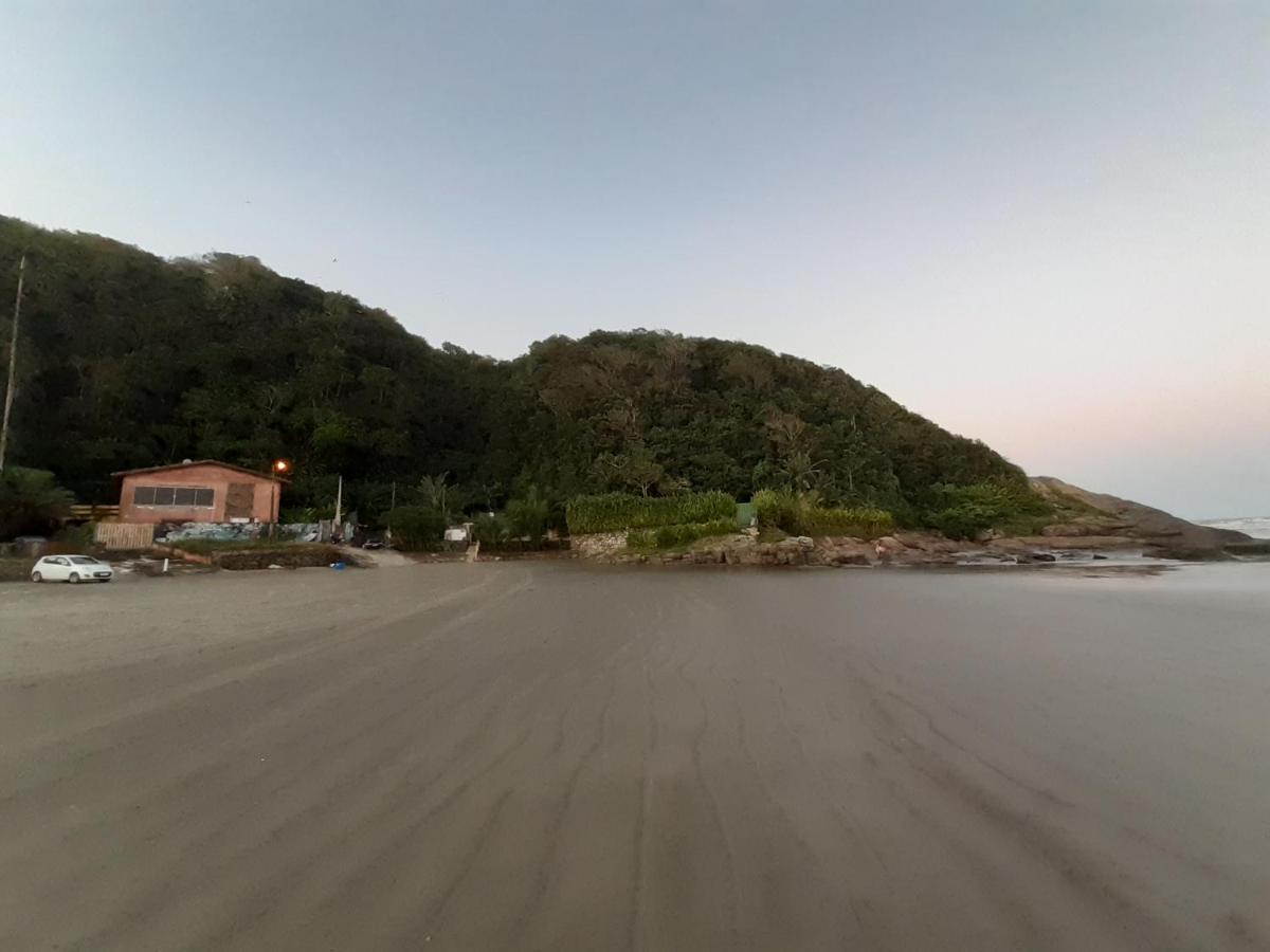 Casa Com Piscina, Confortavel E Otima Localizacao Itanhaem Luaran gambar